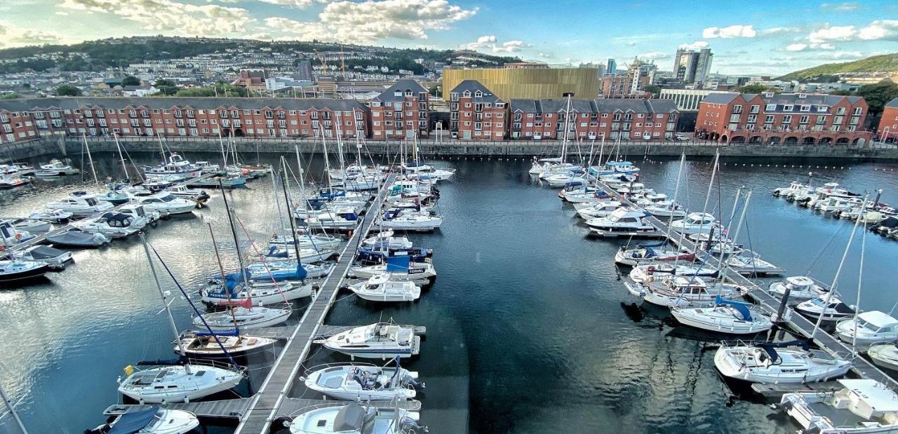 Artistic And Luxurious Apt With Sea View. Beach Side Swansea Buitenkant foto